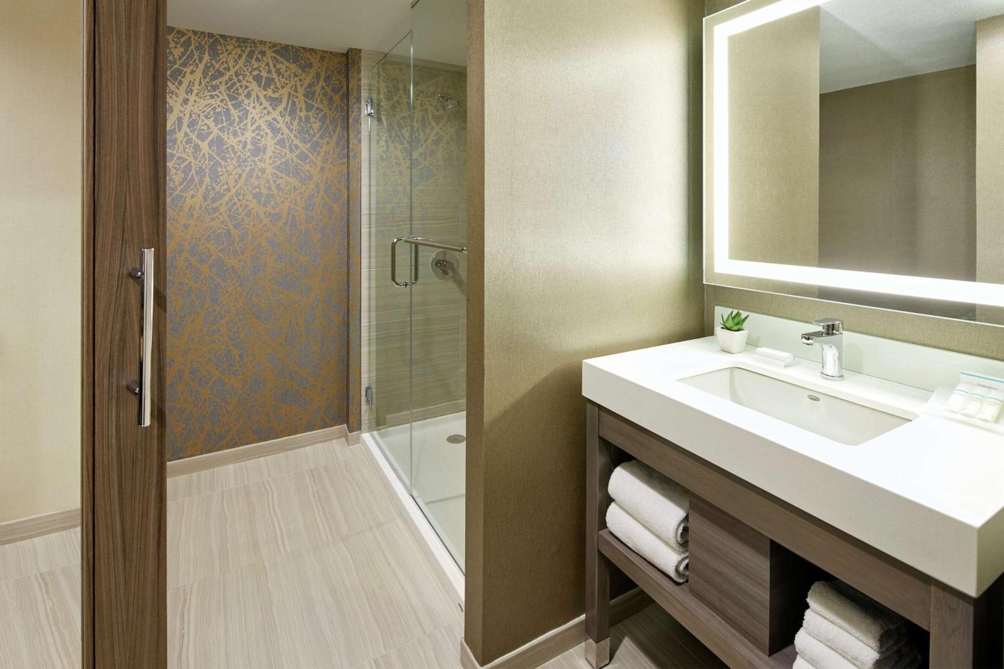 Hilton Garden Inn San Diego Mission Valley/Stadium Bagian luar foto