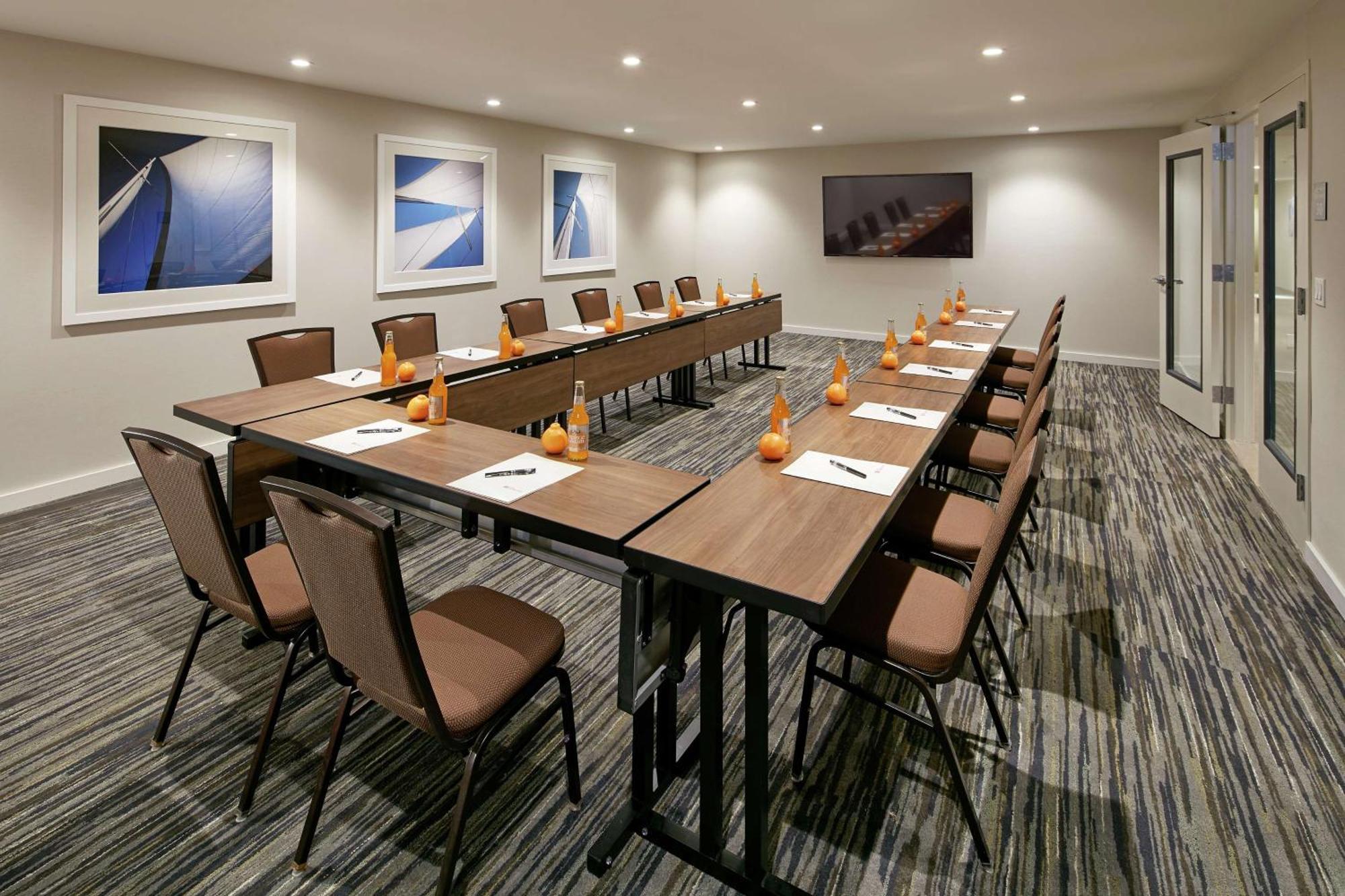 Hilton Garden Inn San Diego Mission Valley/Stadium Bagian luar foto