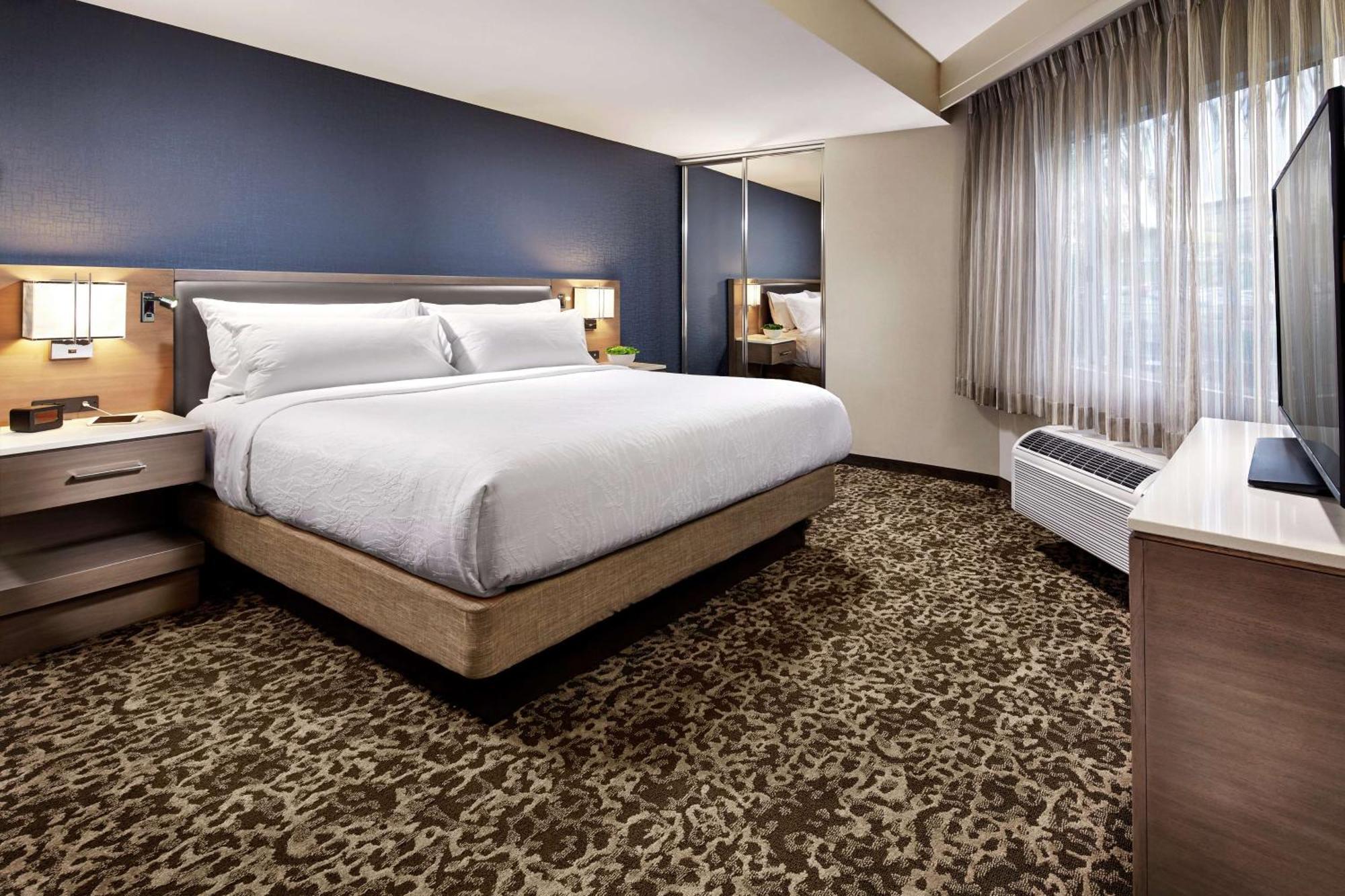 Hilton Garden Inn San Diego Mission Valley/Stadium Bagian luar foto