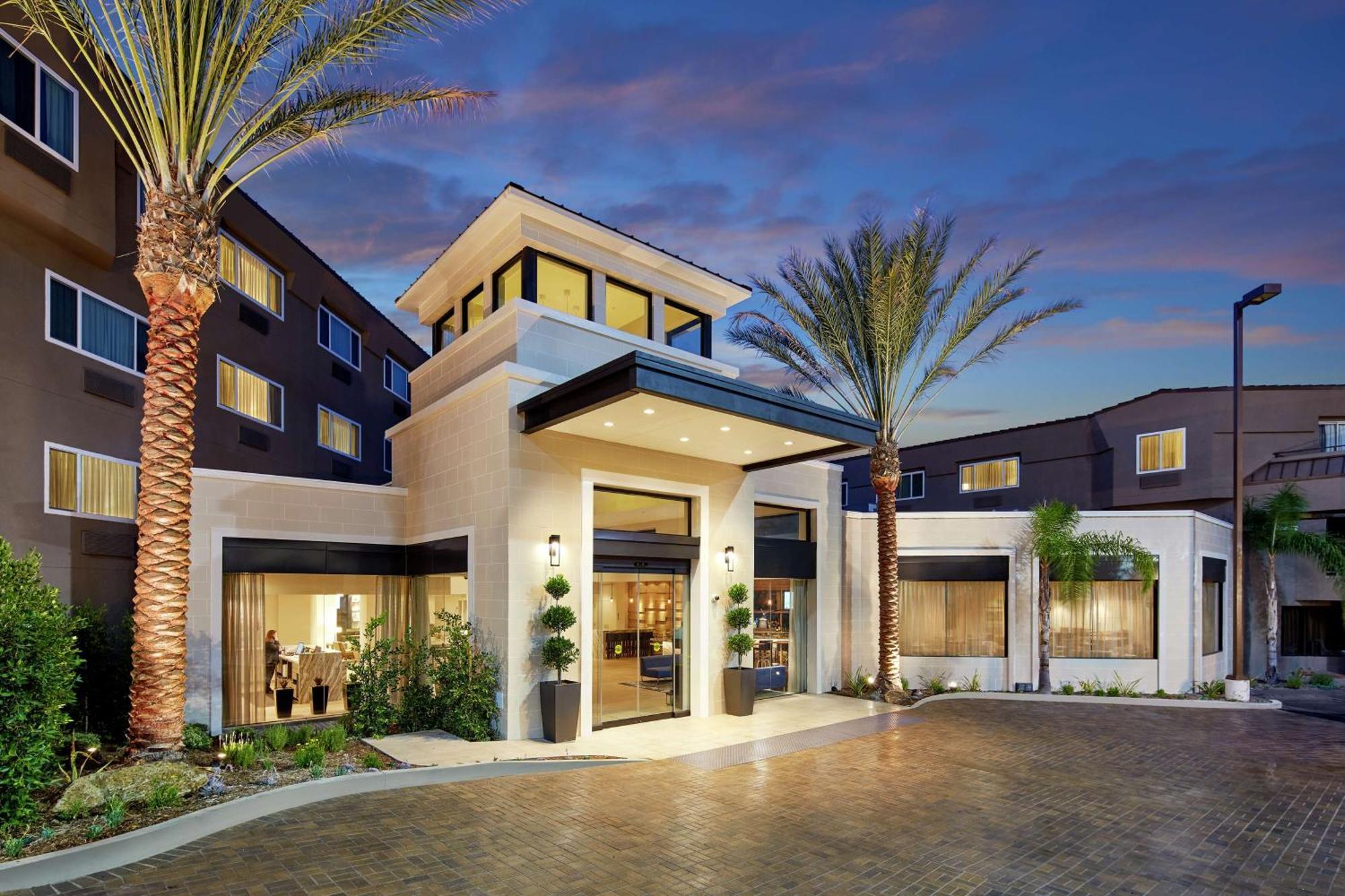 Hilton Garden Inn San Diego Mission Valley/Stadium Bagian luar foto