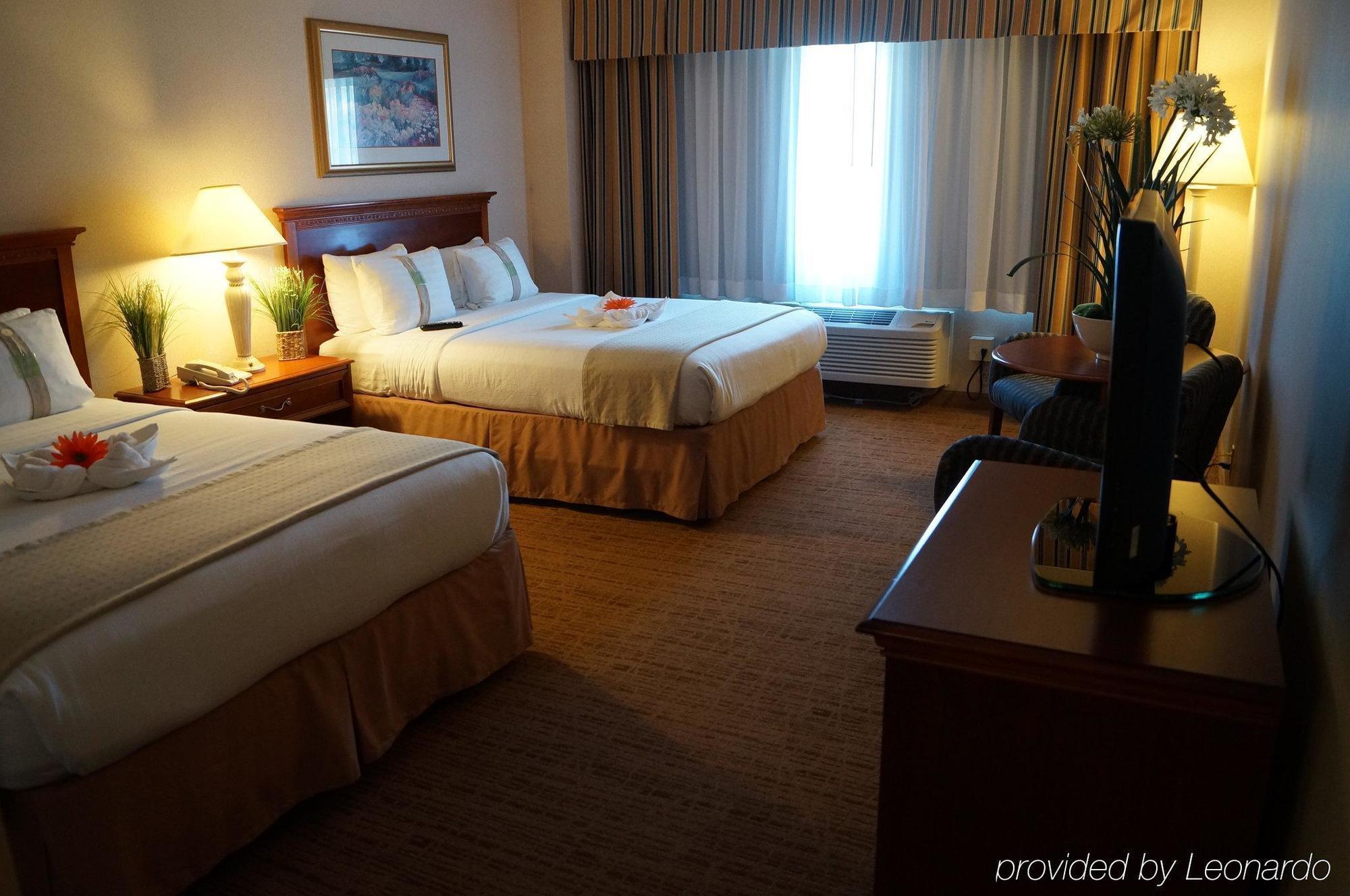 Hilton Garden Inn San Diego Mission Valley/Stadium Bagian luar foto